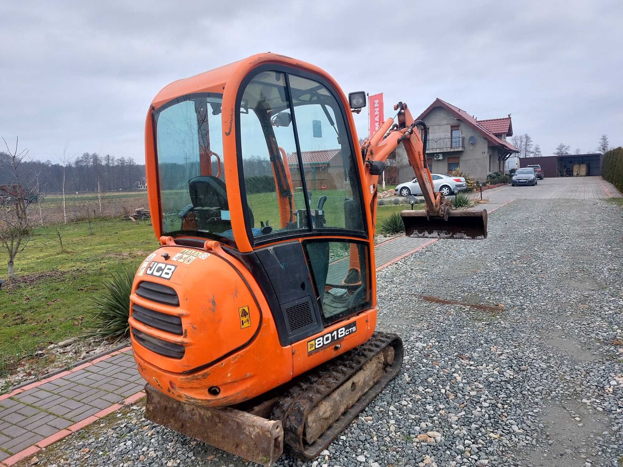 Minikoparka JCB 8018 3 łyżki