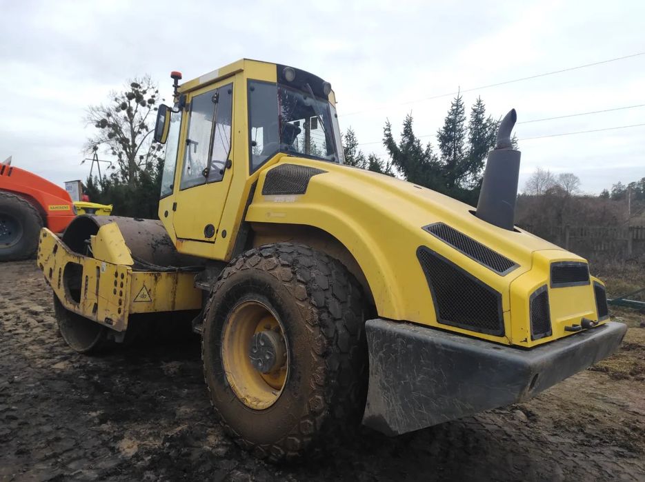 Bomag BW 213 DH-4  Walec BOMAG BW 213 DH-4