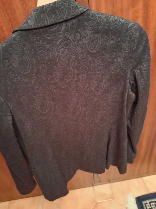 Blazer Decénio preto, Tam 40 (Portes incluídos)