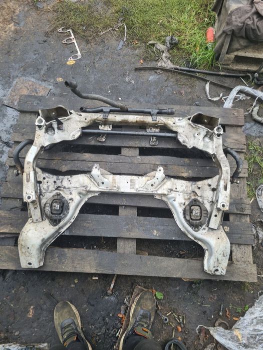 Передній підрамник Балка Подрамник BMW E81 E87 E90 E91