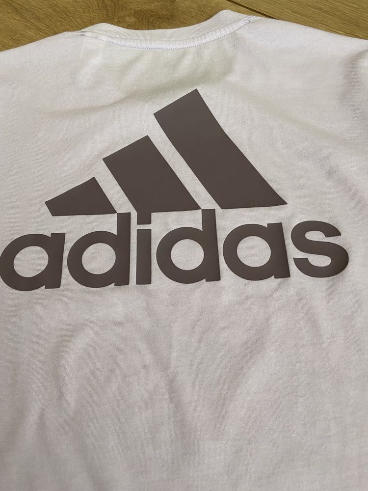 Футболка adidas