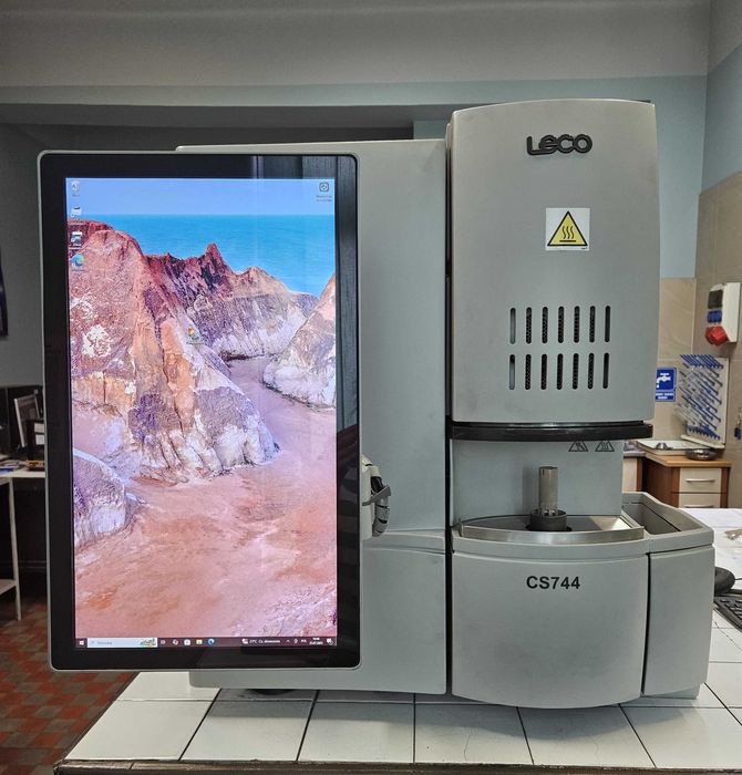 Analizator węgla i siarki LECO CS744