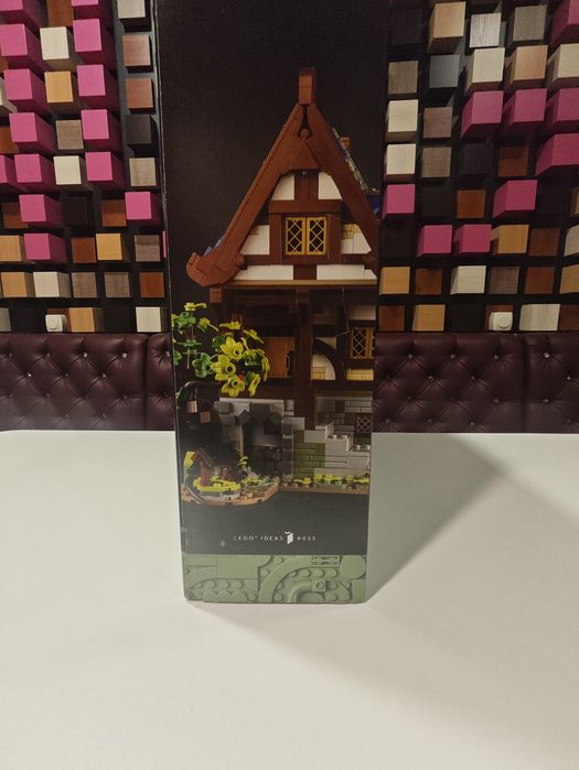 Конструктор LEGO IDEAS 21325 Середньовічна кузня (2164 Деталі)