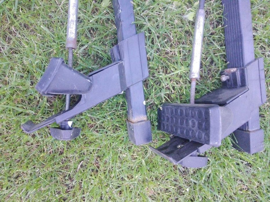 Bagażnik dachowy + uchwyty rowerowe 5 szt.