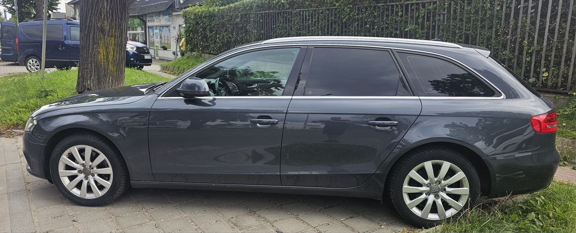 Audi A4 B8 2.0 TDI kombi hak automat skóry  webasto