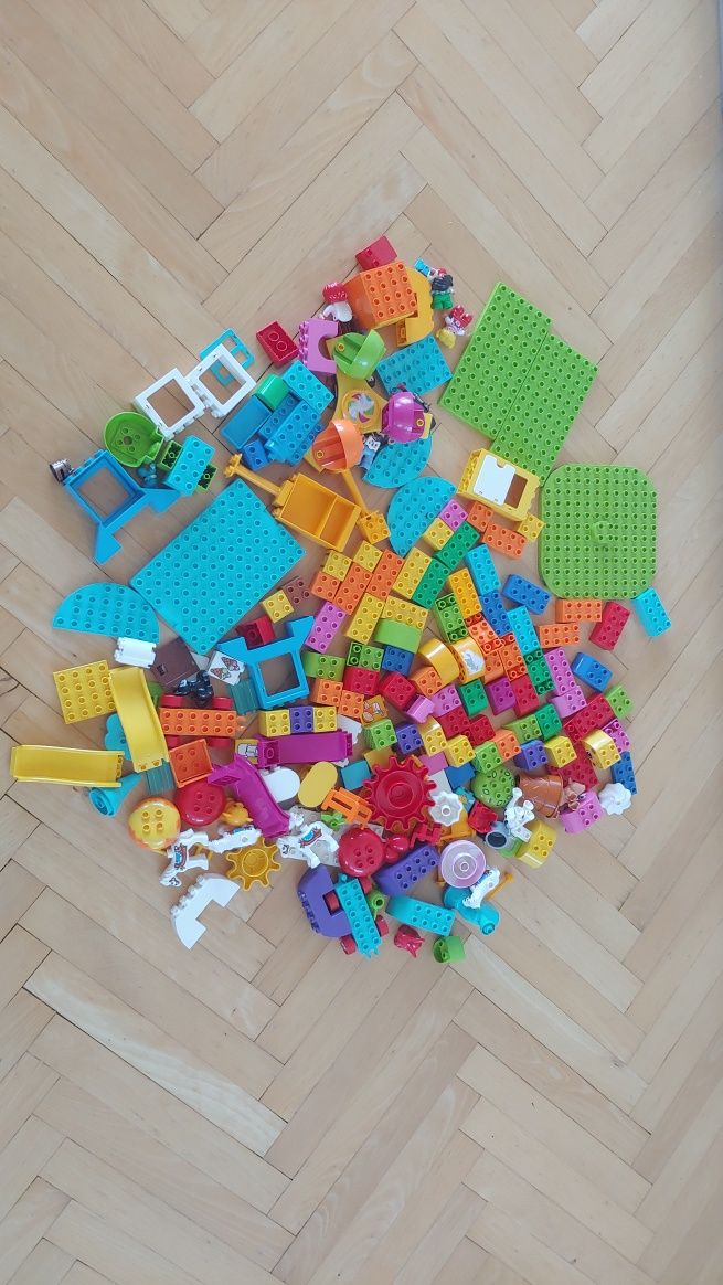 Lego Duplo. Mega duży zestaw klocków.