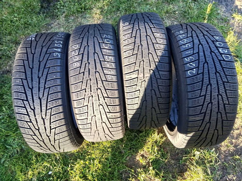 205/55/16 Nokian Hakkapelitta R2  2x6,5mm. 2x7mm bieżnika