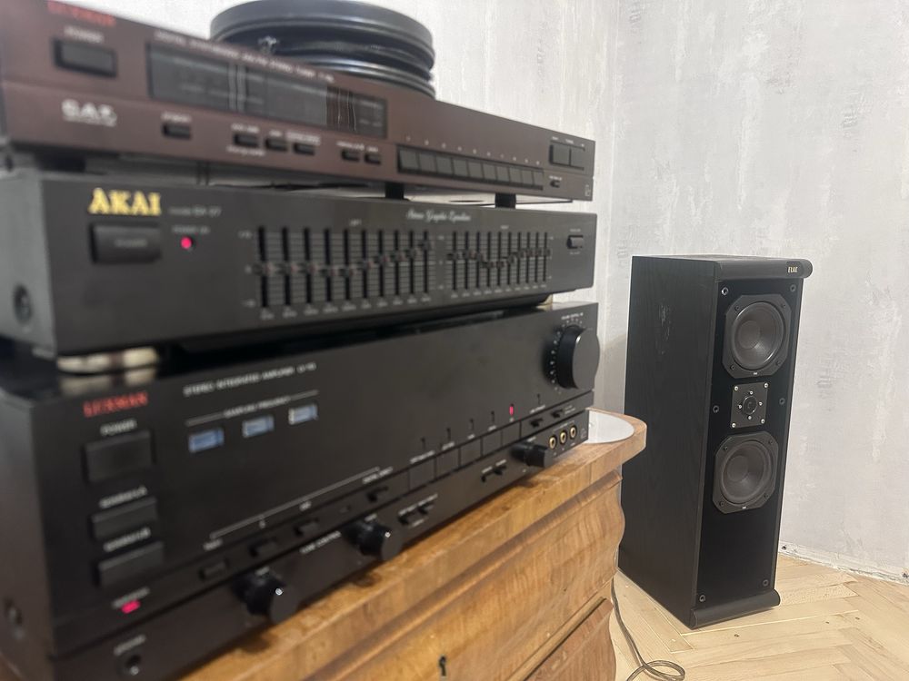 Luxman lv-113, t-111L. Technics sl-pg480A