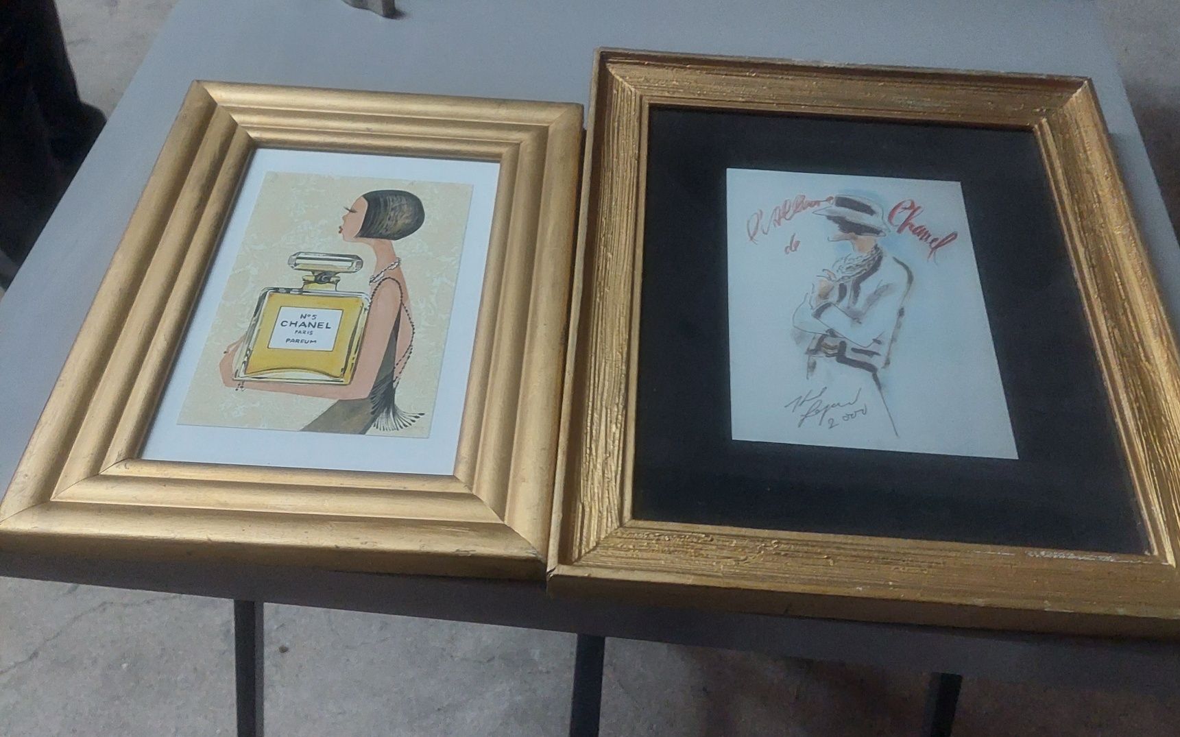 Quadros com molduras douradas Coco Chanel