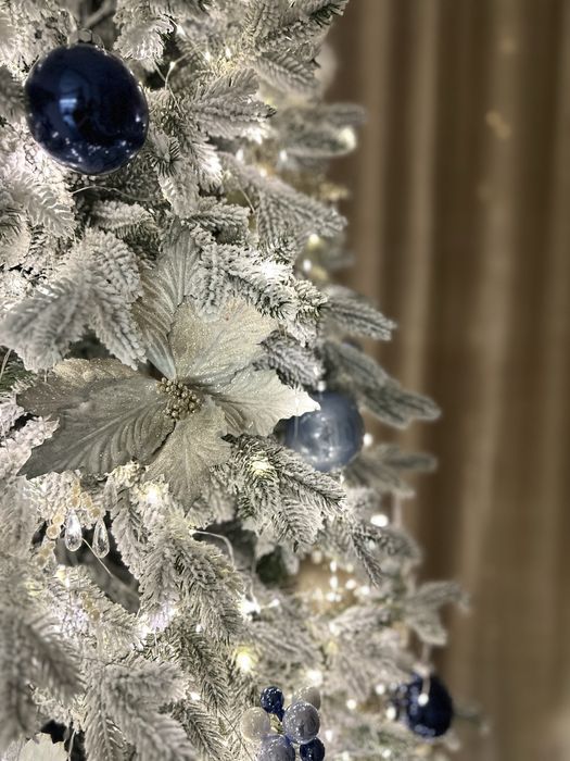 Продам ялинку засніжену