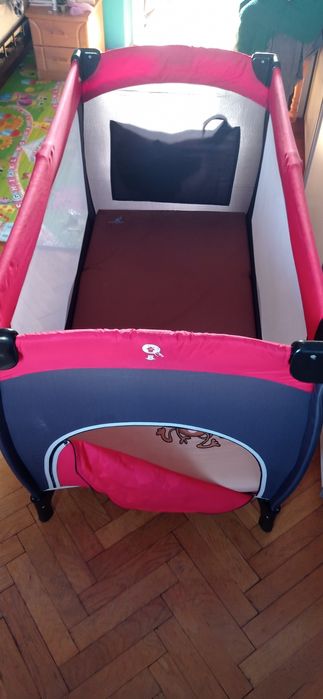 Łóżeczko turystyczne