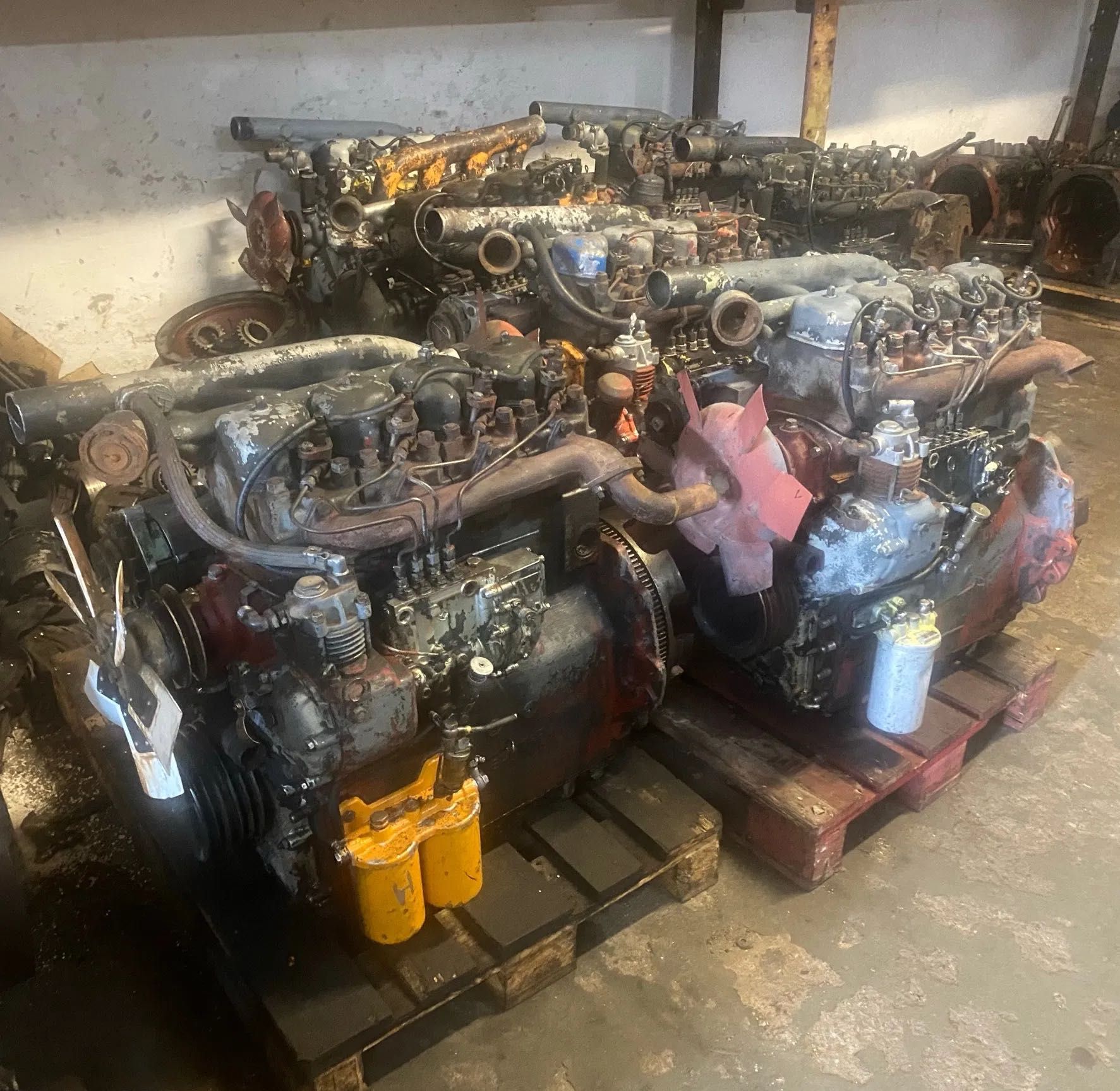 Silnik Ursus Zetor 4 cylindrowy 7211,6211,5718,C-360