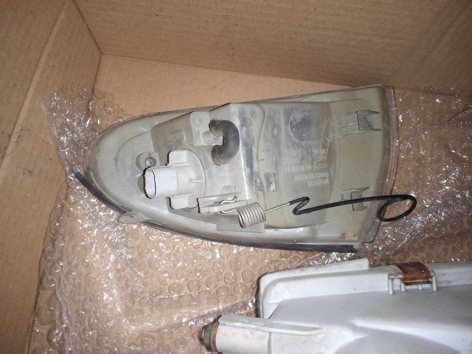 Farol e Pisca Mitsubishi Colt 1.3glx 1992 Frente/Passageiro