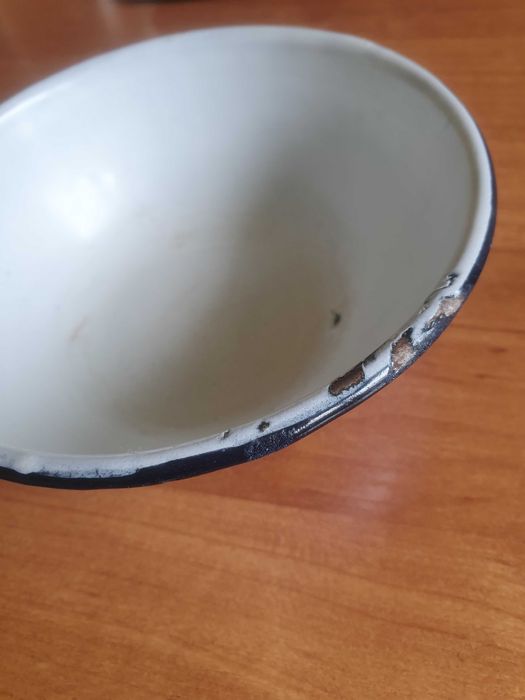 Stara malutka miseczka miska emaliowana 11,5cm