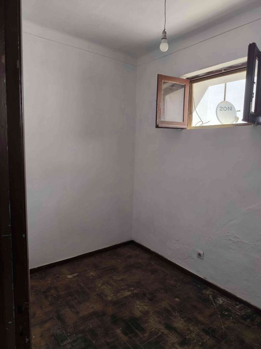 Vendo casa térrea em Beja