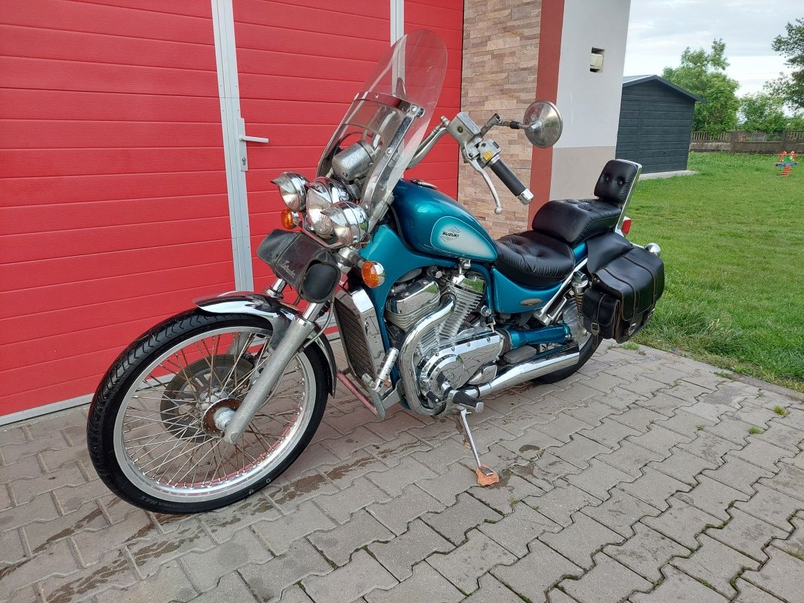 Suzuki vs 800 intruder