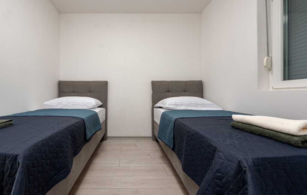 Wakacje, Chorwacja, wyspa Vir, apartament dla 6 osób
