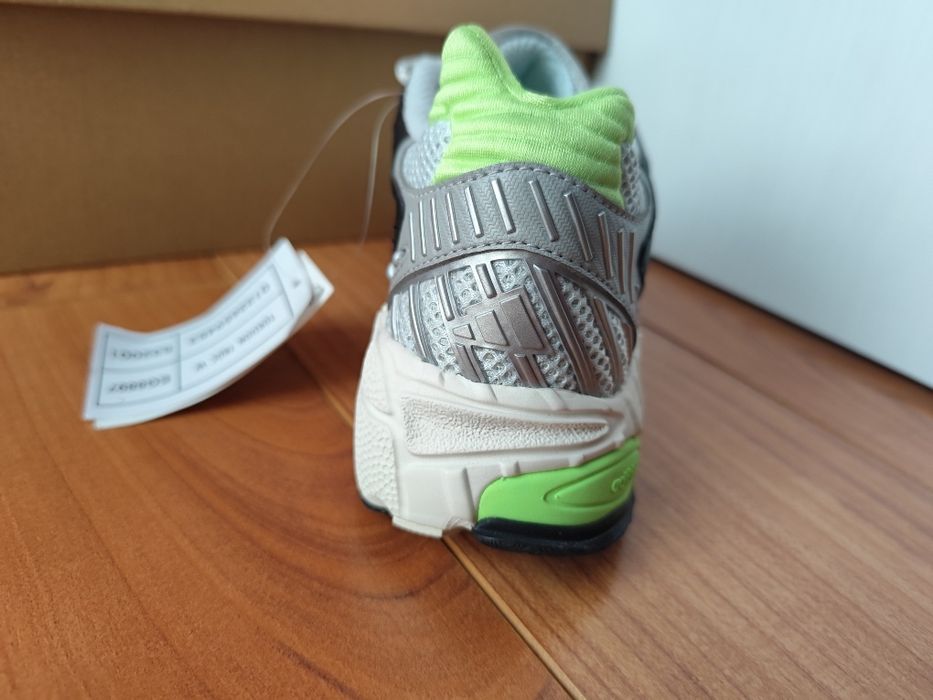 Tênis adidas TORSION TRDC W