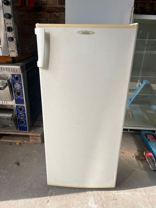 Lodówka chłodziarka sklepowa gastronomiczna domowa