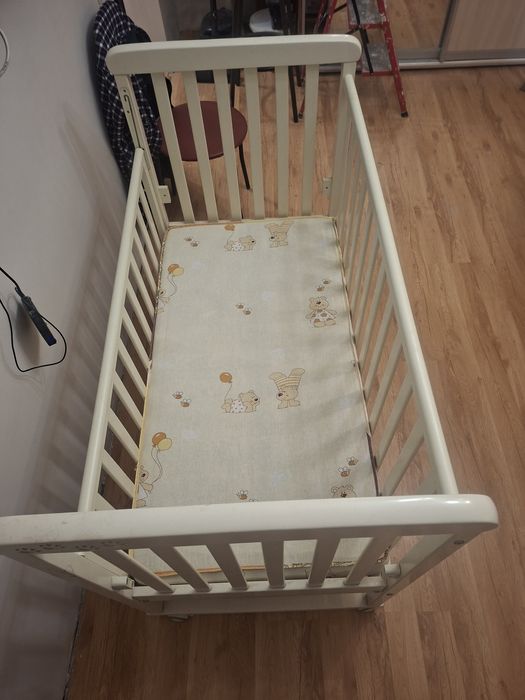 Дитяча кроватка + матрац