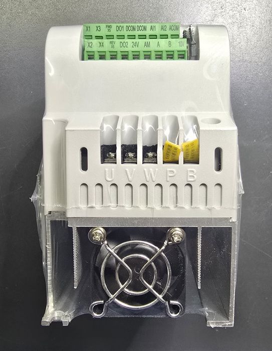 Частотний перетворювач частотник VFD 2,2кВт, 220В. Новий.