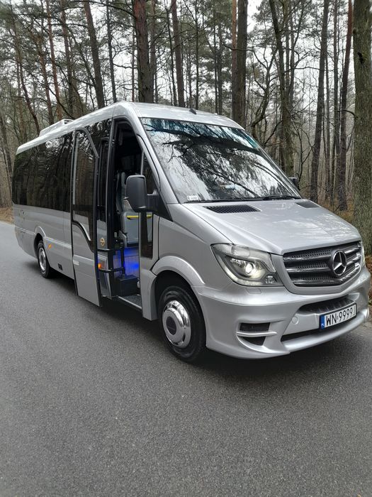 Licencjonowany przewóz osób krajowy i międzynarodowy- wynajem busów.