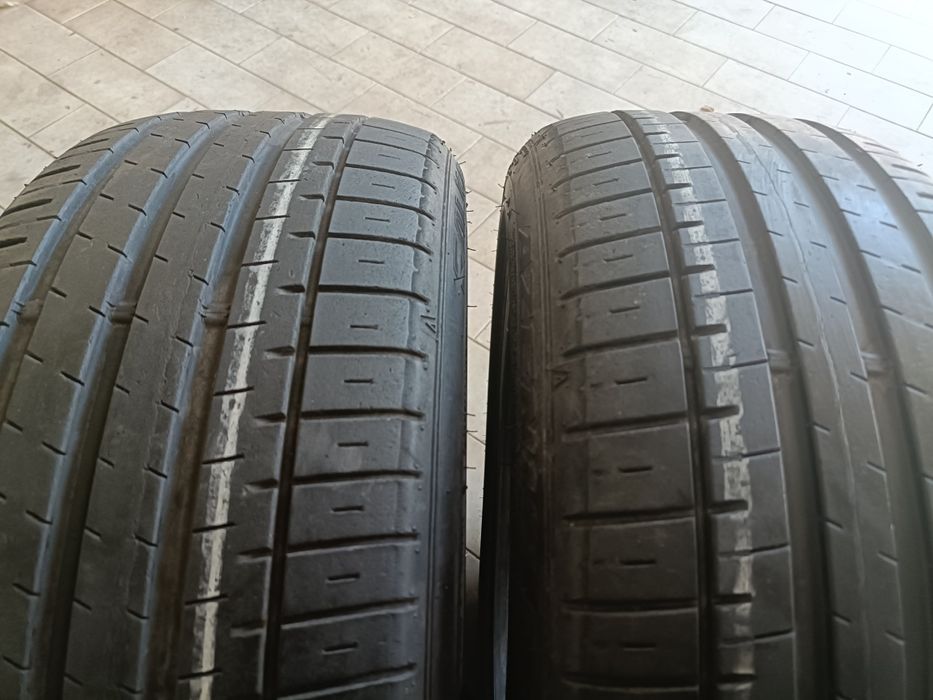 Pneus 215/45/17 semi novos
