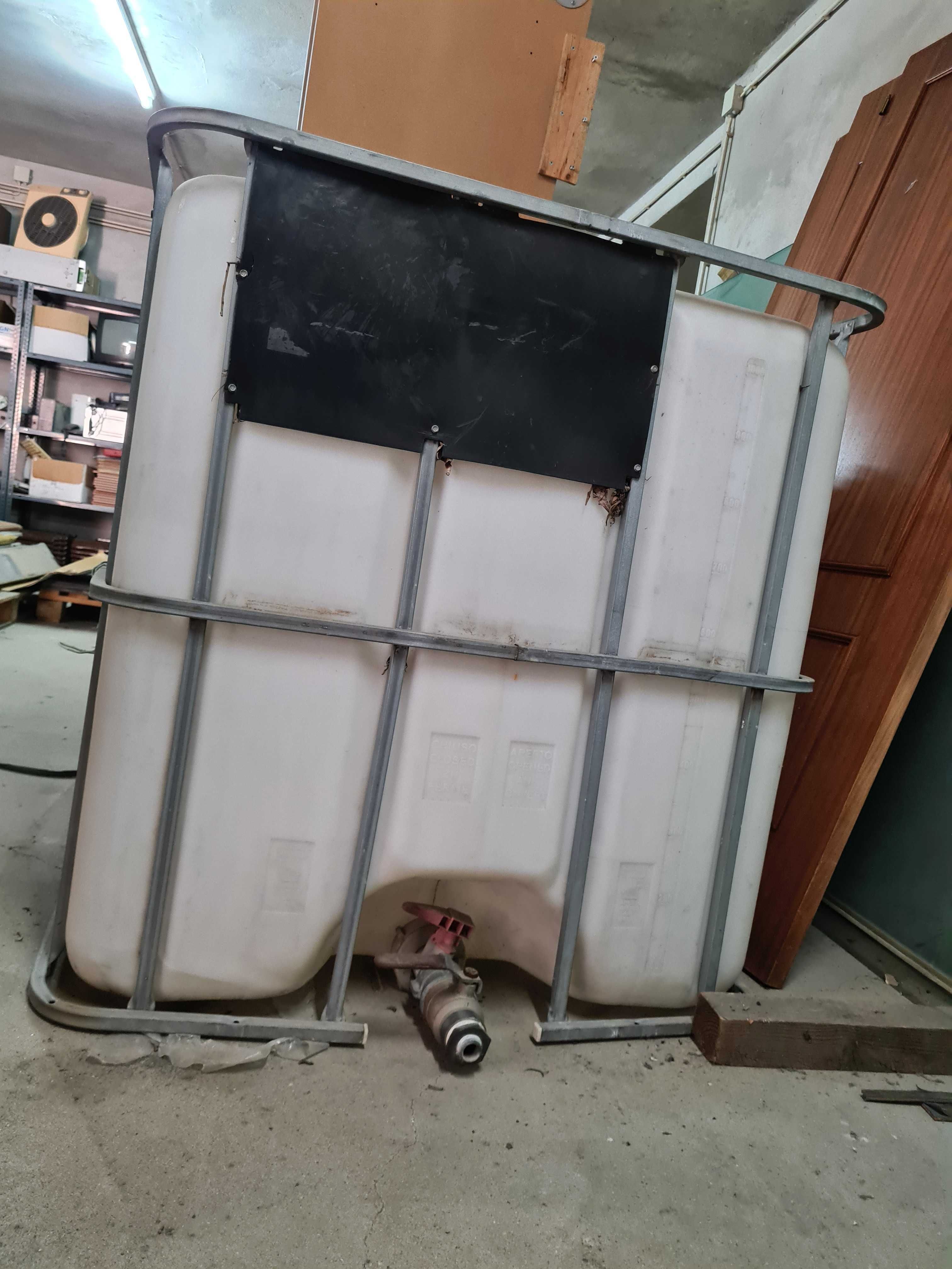 deposito de liquidos em bom estada