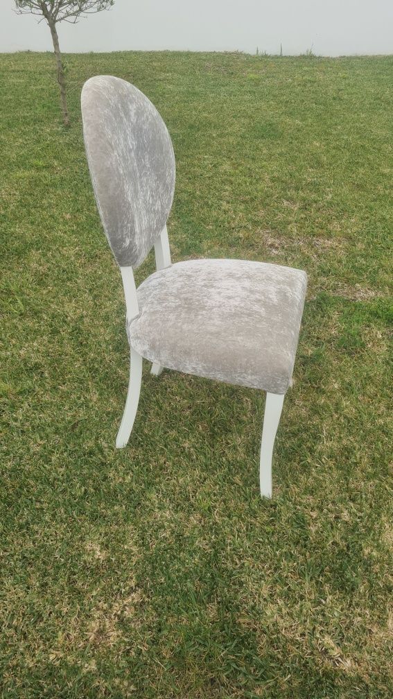 Conjunto de cadeiras de sala