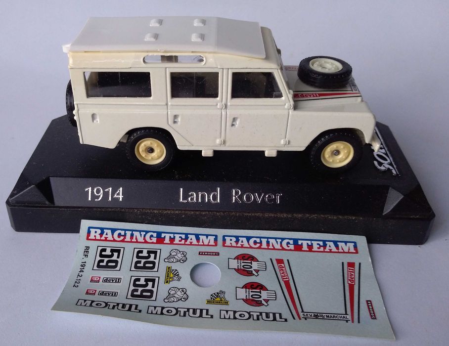 Land Rover. Ver descrição