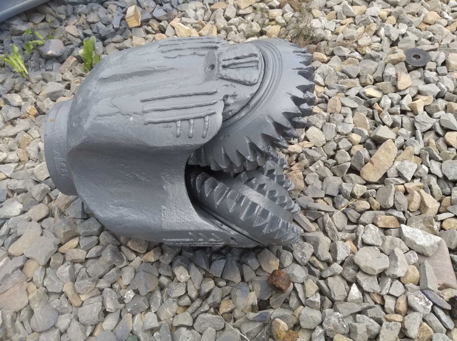 Gryzer wiertniczy 143 ,215.9/311/350