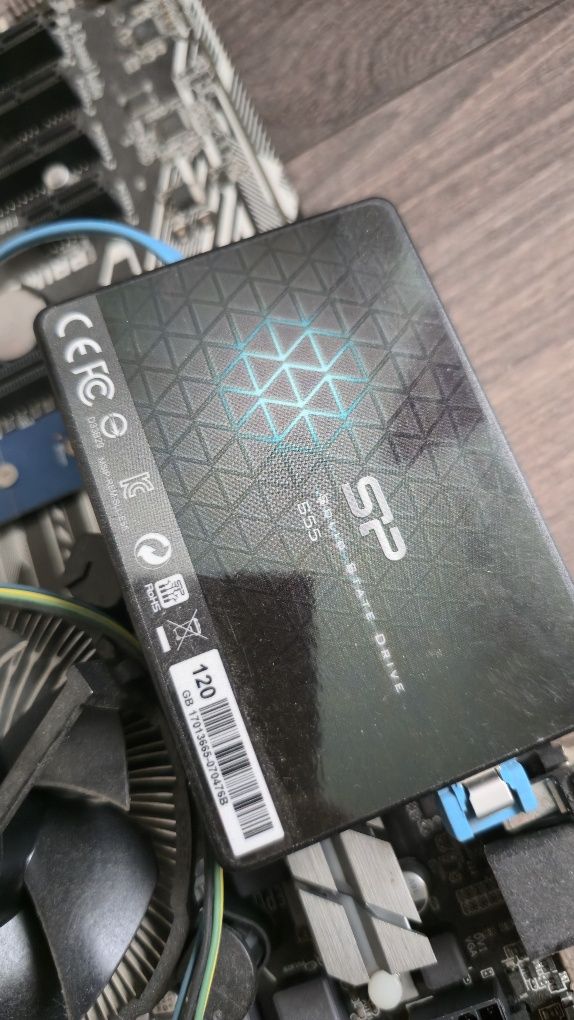Материнская плата в сборе с процессором + ddr4 + ssd