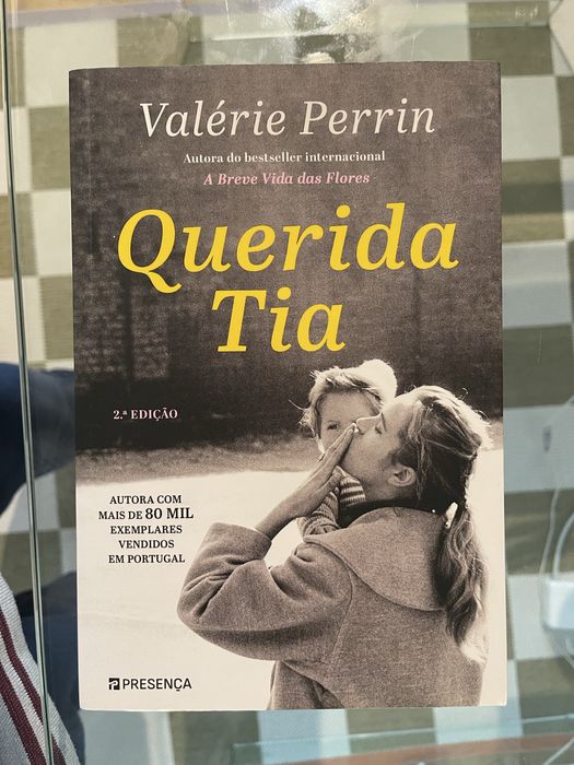 Livro Querida Tia de Valérie Perrin