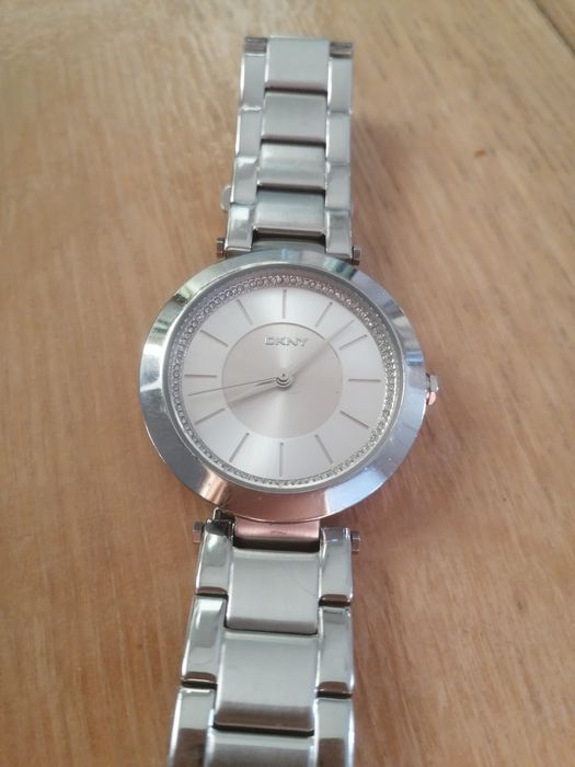 Relogio DKNY prateado original