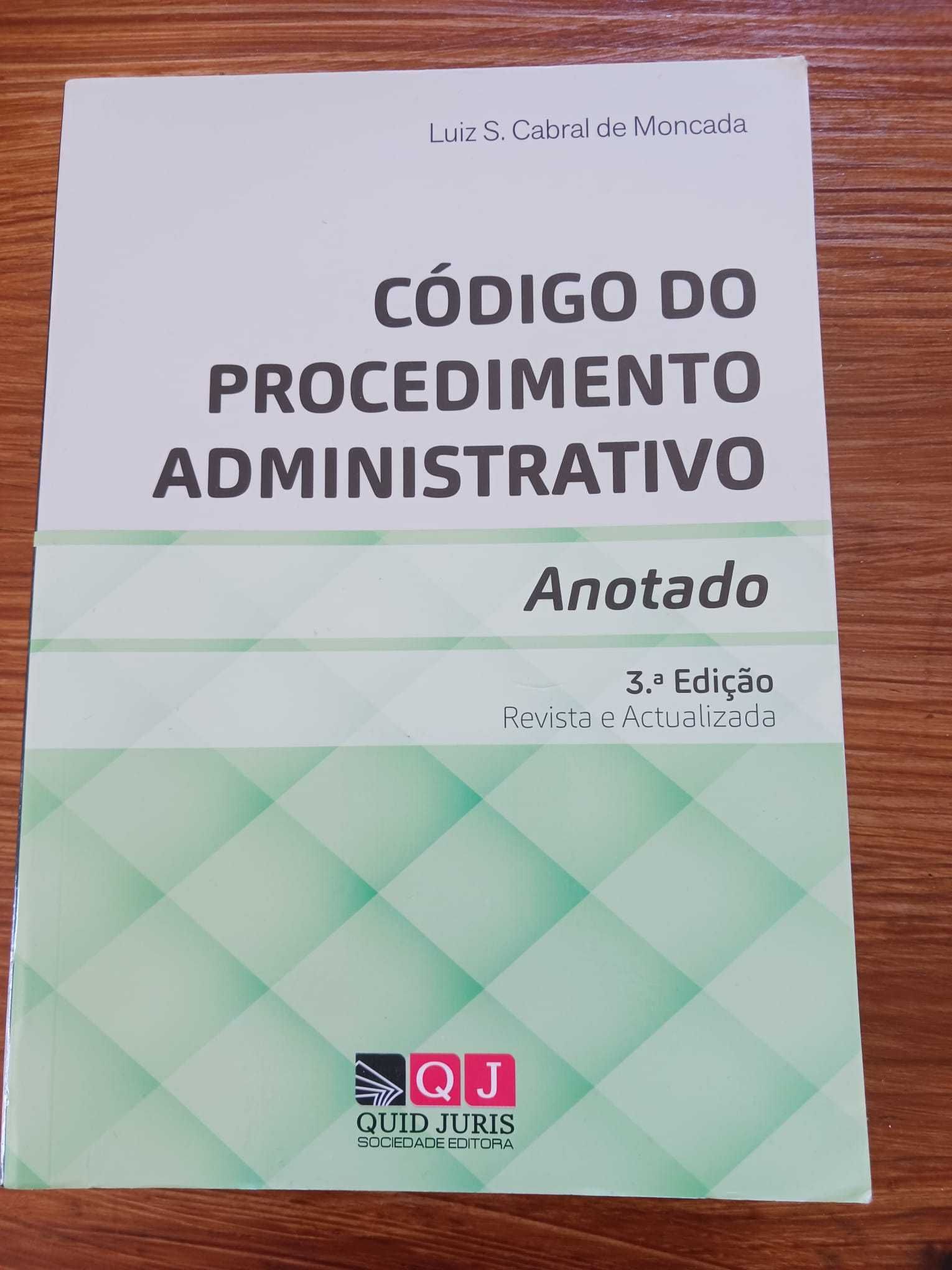 Direito e Solicitadoria.