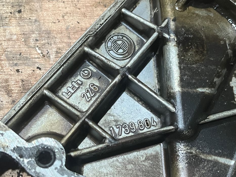 Pokrywa obudowa rozrzadu BMW E36 M42B18 318is 318ti