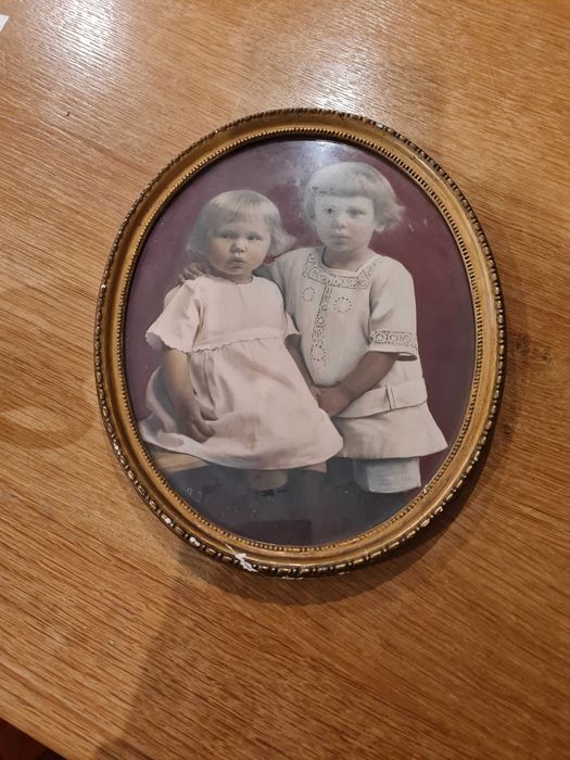 Portret fotograficzny dzieci 1919 rok Fotografia czarno-biała ręcznie