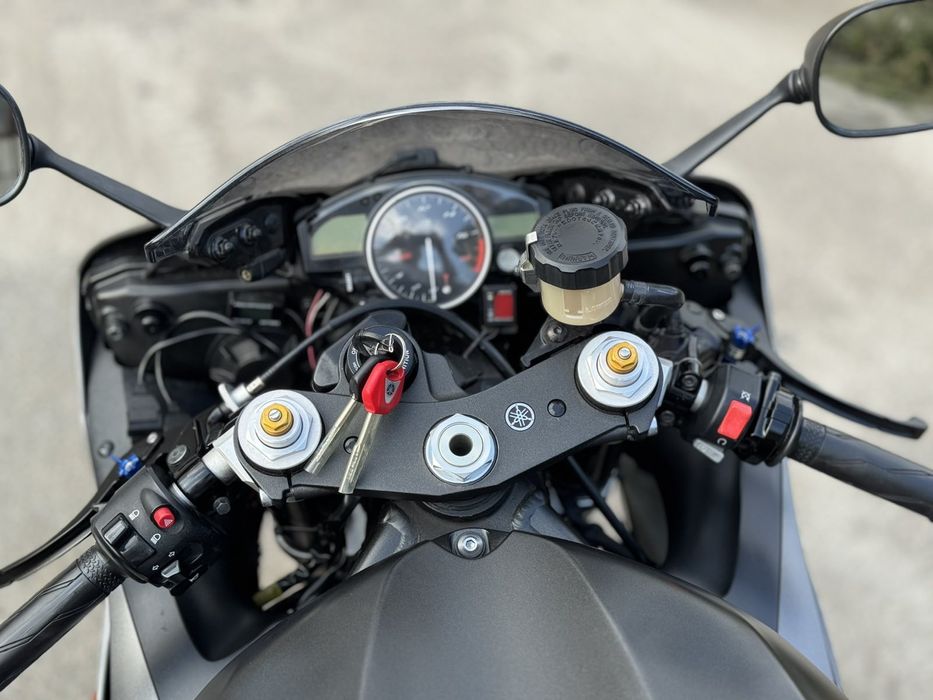 Японський мотоцикл ЯМАХА Р6 YAMAHA R6