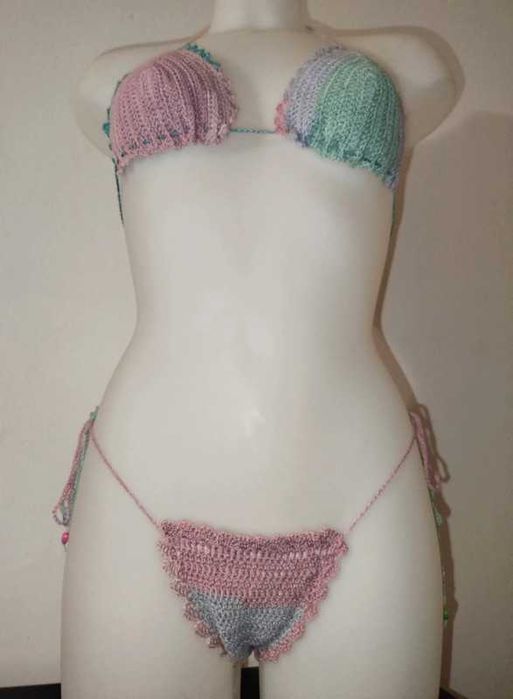 Conjunto de Biquíni em Crochê – Tons Pastéis