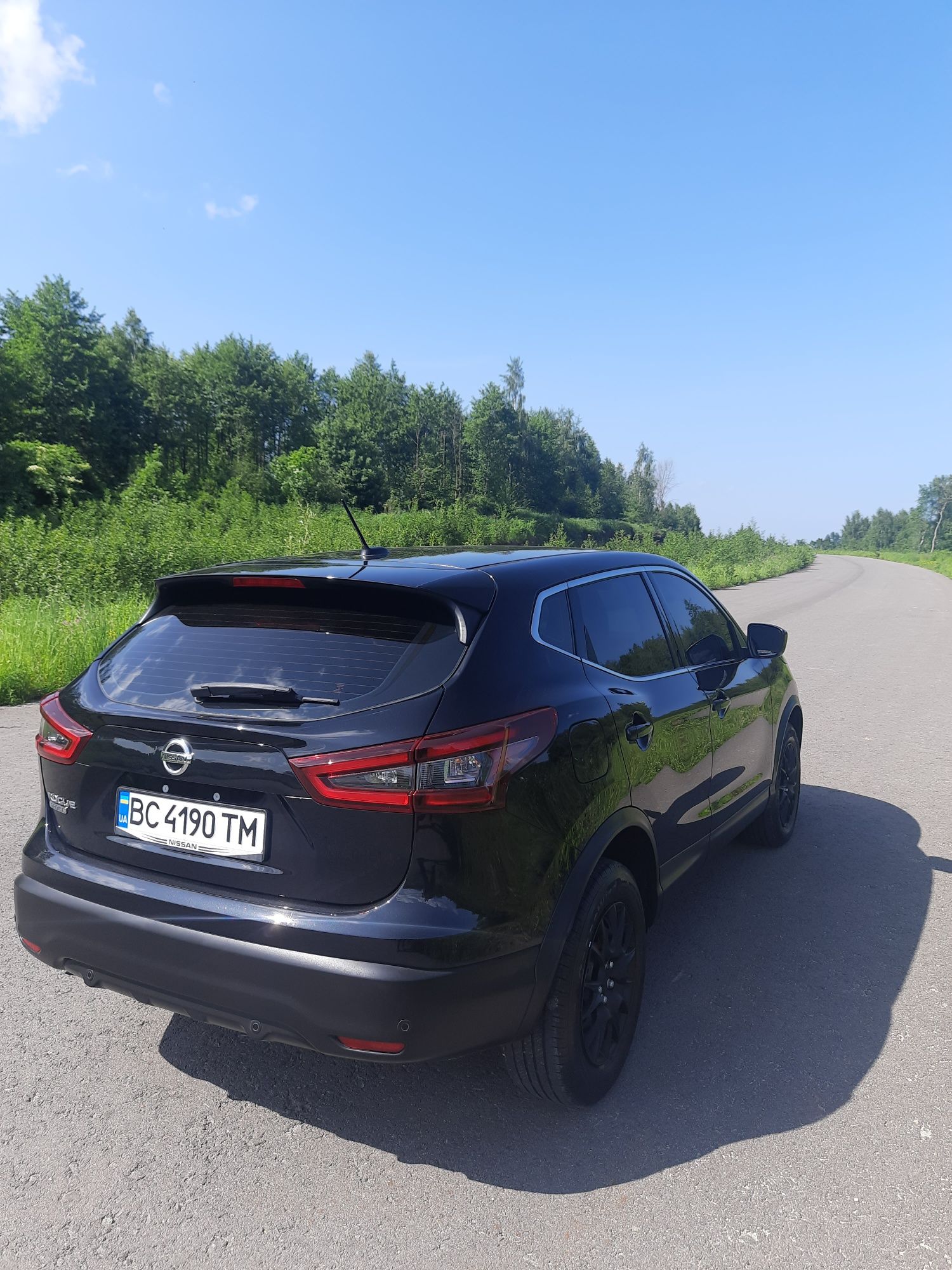 Продам Nissan ROGUE SPORT