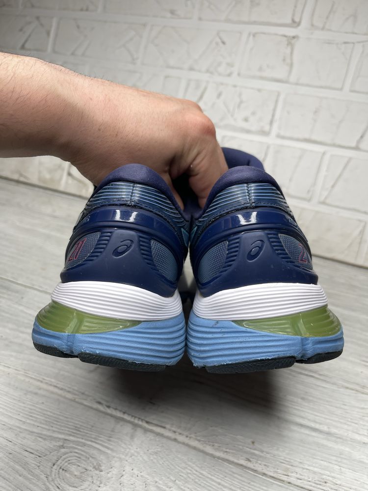 Беговые кроссовки asics gel nimbus 21