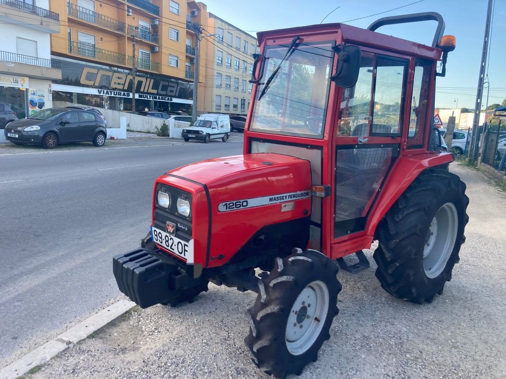 Massey-Ferguson 1260, 40cv, motor turbo, cabinado, óptimo estado.