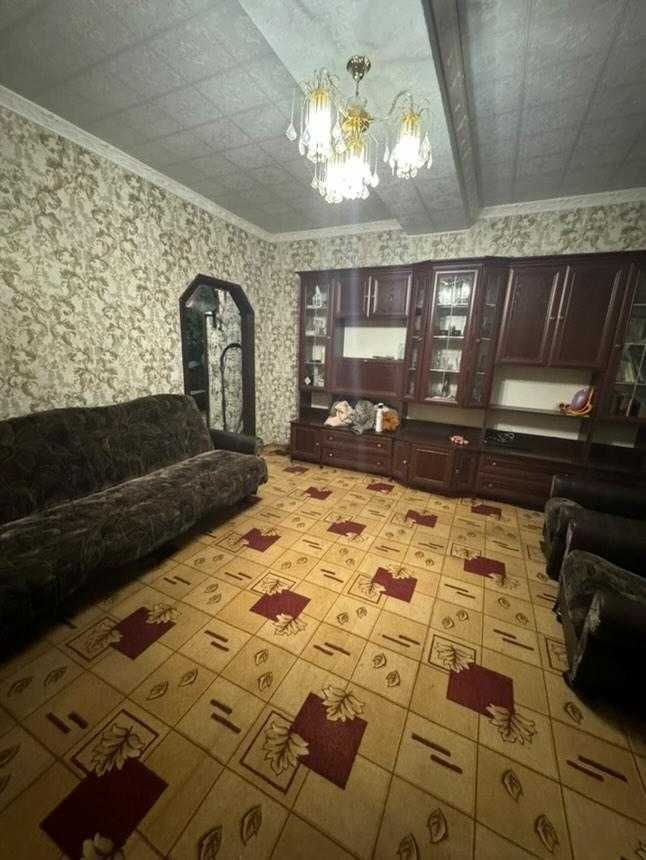 Будинок з ремонтом і меблями
