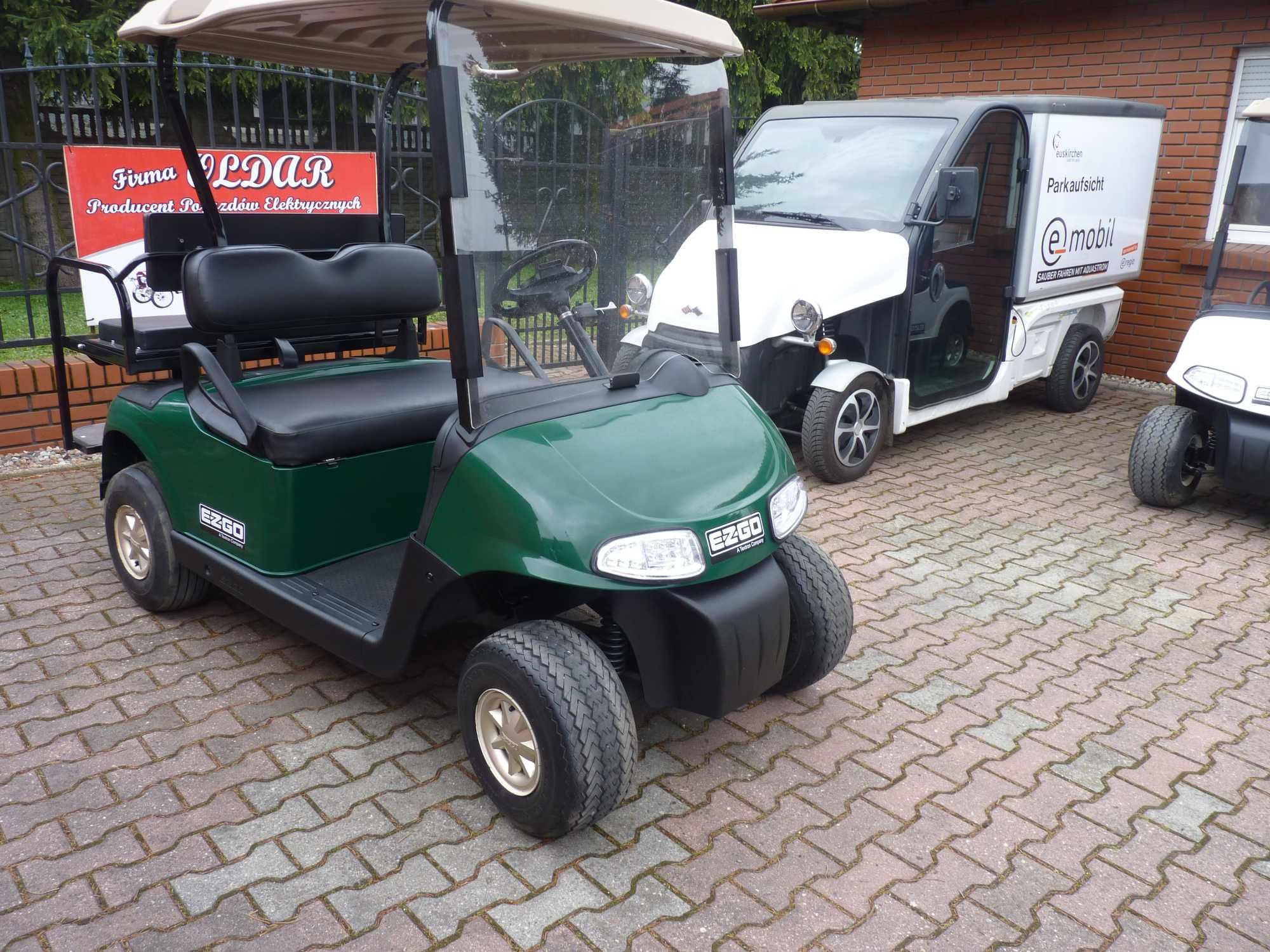 Pojazd Ezgo RXV typu melex