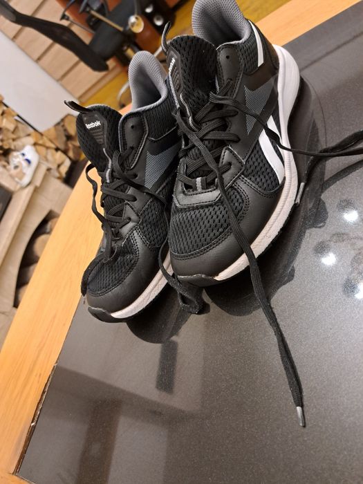 Reebok Road Supreme.