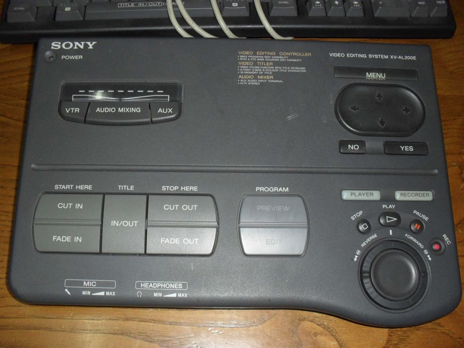 Mesa de mistura de edição da Sony , mod XV-AL200E, funcional