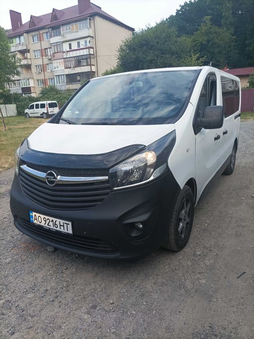Авто Opel Vivaro -2015 рік