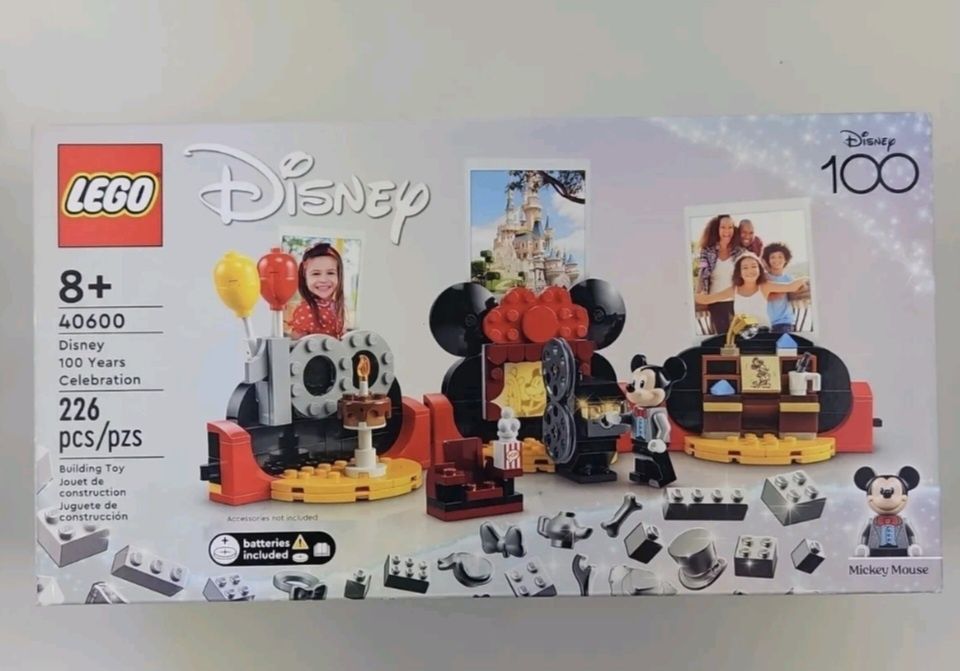 Lego, GWP Roman Charriot e Disney 100 years celebration. Selados.