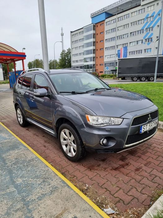 Mitsubishi Outlander Mitsubishi Outlander XL