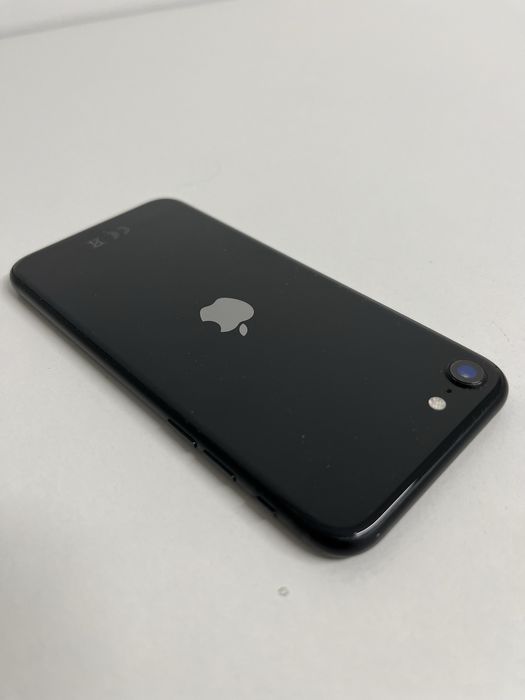 IPhone SE2020 + oryginlany case